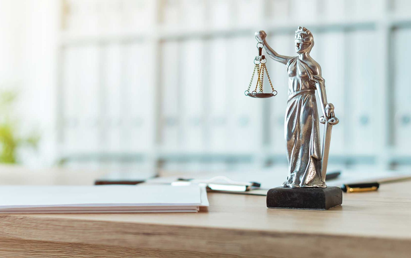 Justice et droit